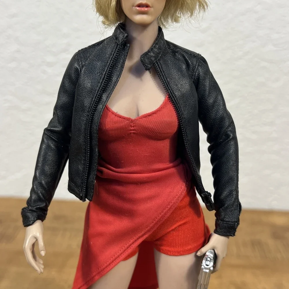 SW Toys Alice Resident Evil Action Figure 1:6 Scale‎